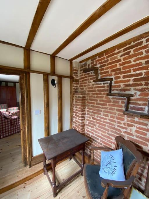 A Newly Renovated, Cosy Escape In The Beautiful Shepherd'S Cottage Dereham Екстер'єр фото